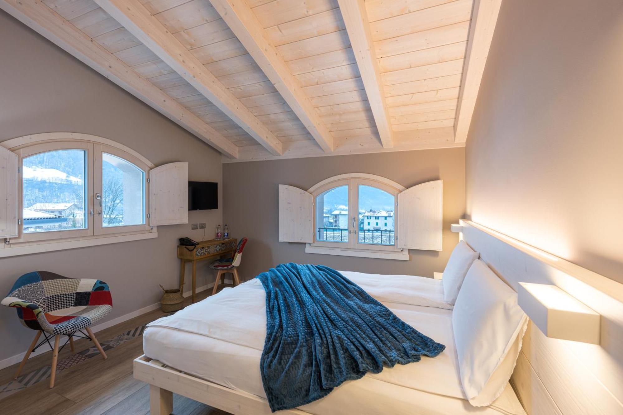 Bianco Hotel Primaluna Bagian luar foto