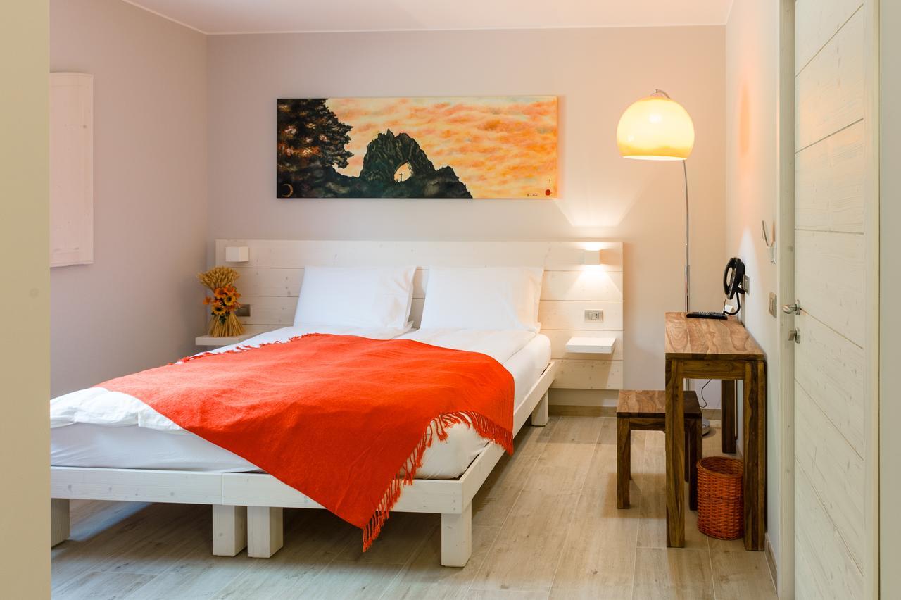 Bianco Hotel Primaluna Bagian luar foto