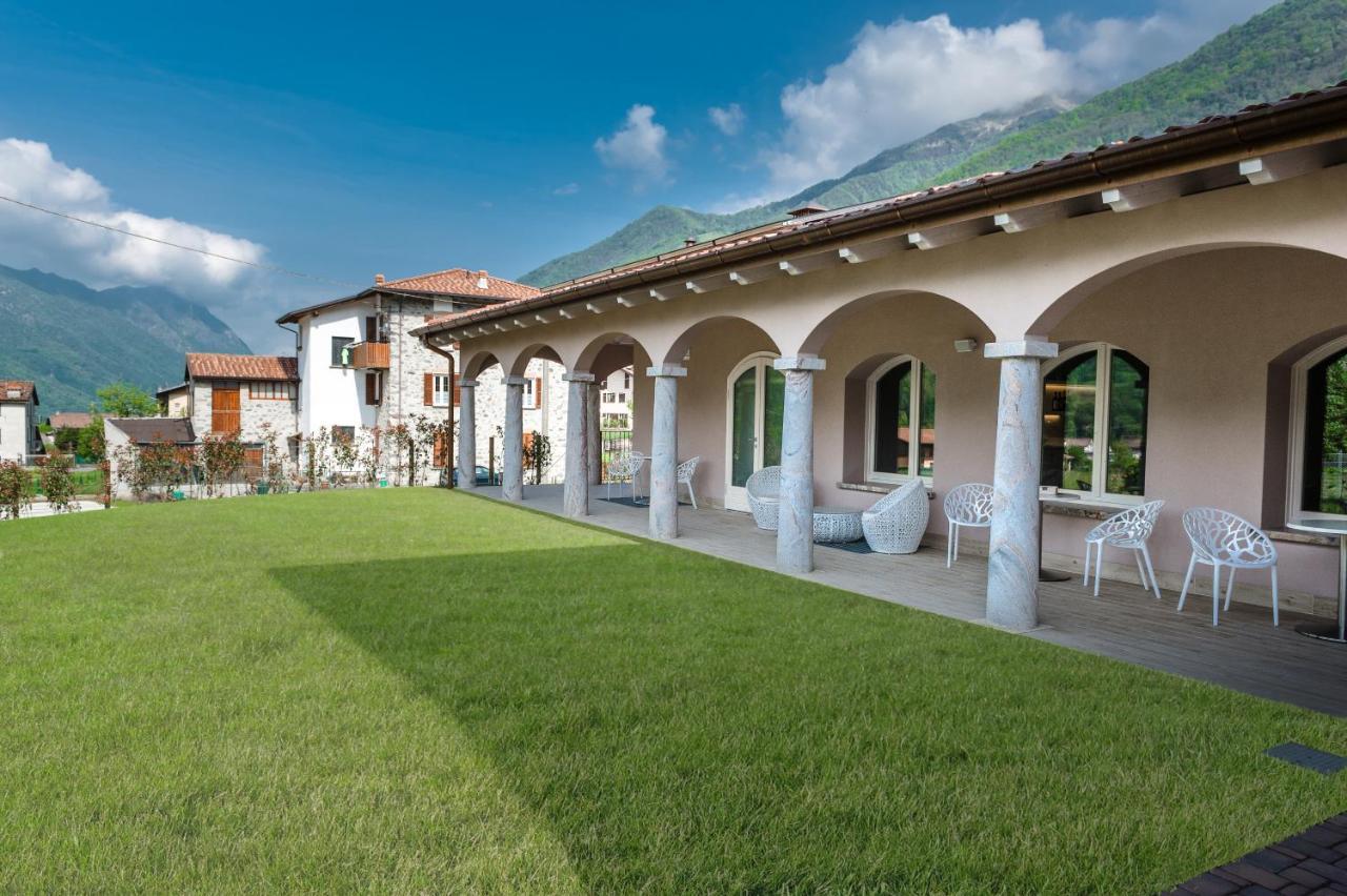Bianco Hotel Primaluna Bagian luar foto